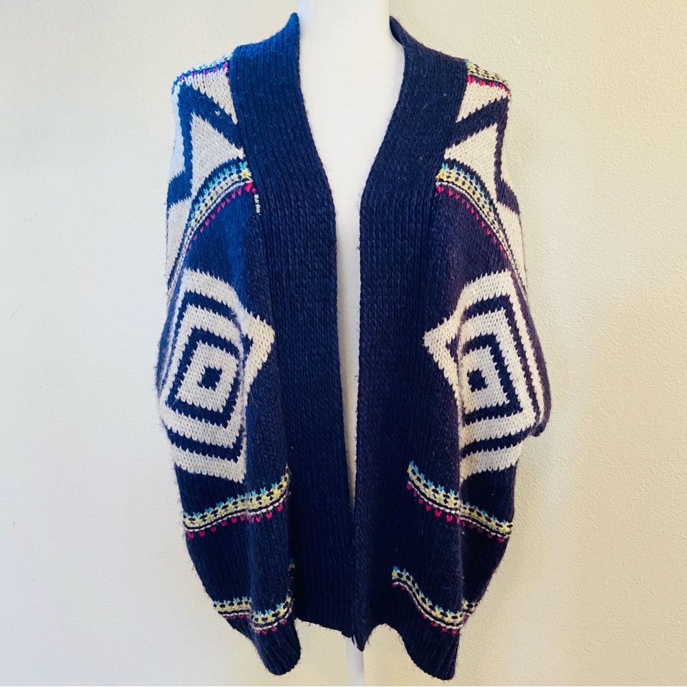 American Eagle Chunky Knit Geometric Snowflake Print Oversized Cocoon Sweater